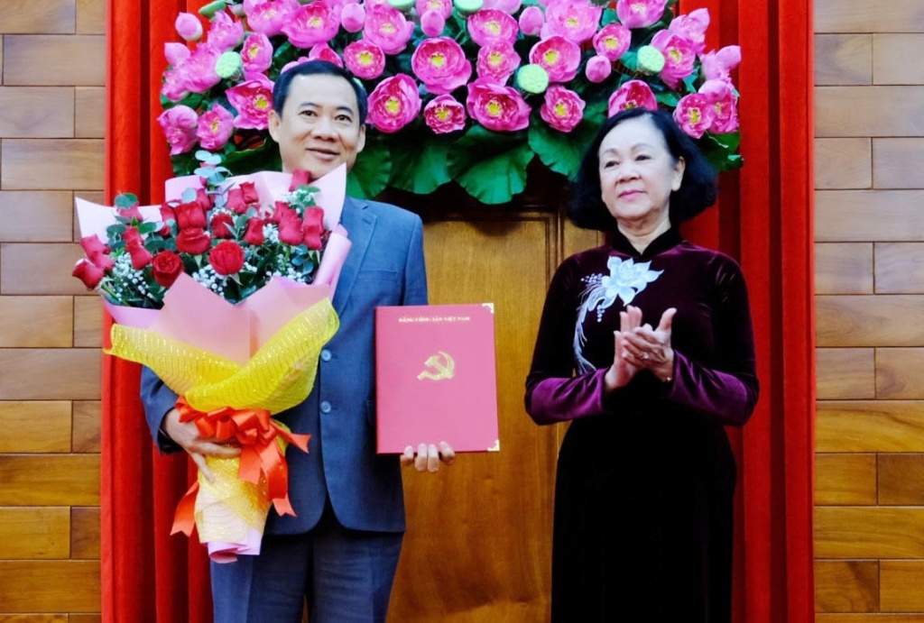 Bộ Chính trị điều động, chỉ định đồng chí Nguyễn Thái Học giữ chức Quyền Bí thư Tỉnh ủy Lâm Đồng...