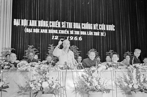 Tư tưởng Hồ Chí Minh về thi đua ái quốc