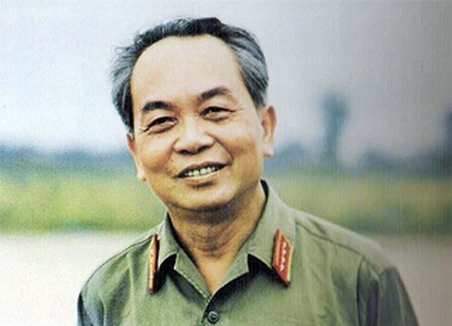 Chủ tịch Hồ Chí Minh lựa chọn nhân sự cao cấp Bộ Nội vụ trong những tháng năm đầu xây dựng chính...