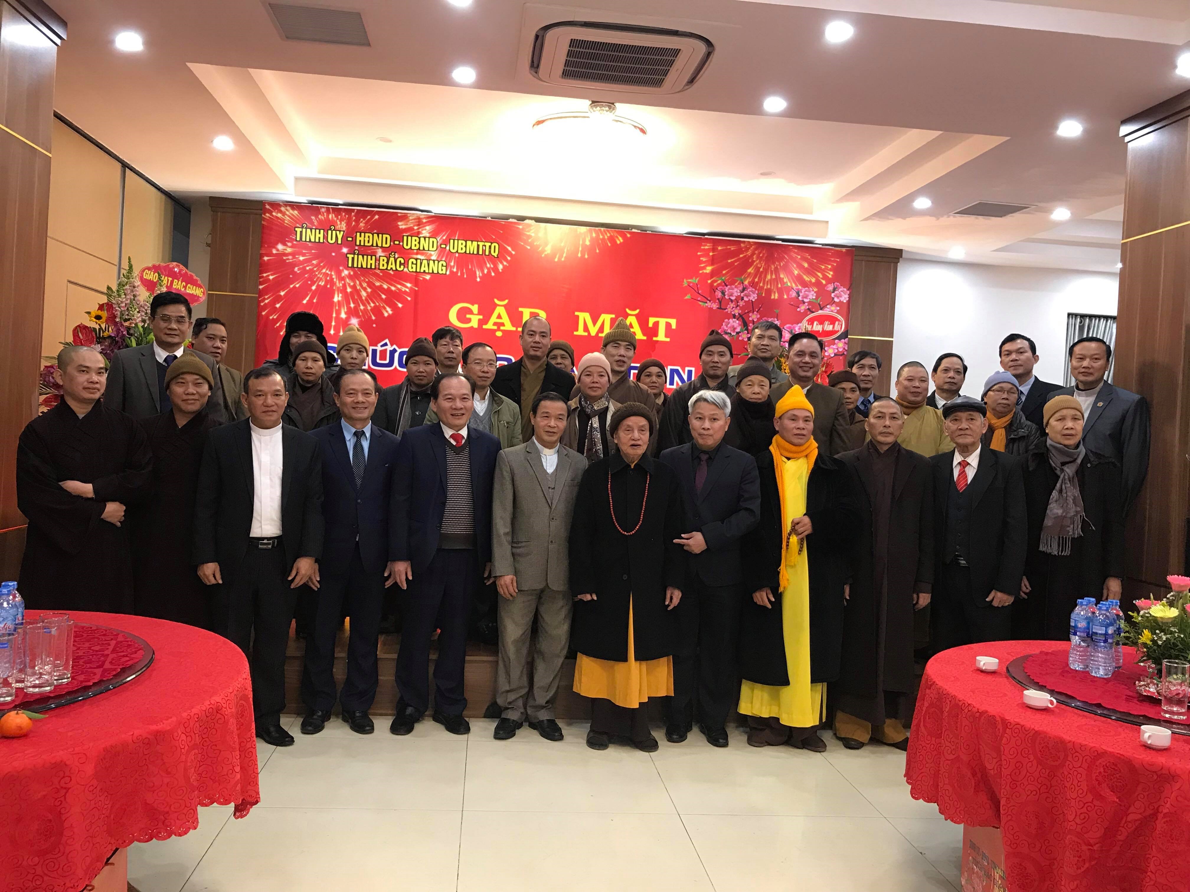 Lãnh đạo tỉnh gặp mặt chức sắc các Tôn giáo trên địa bàn tỉnh Bắc Giang năm 2019